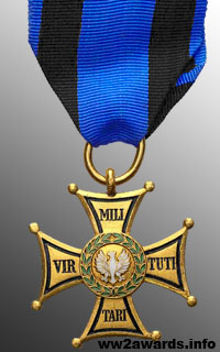 Золотой крест ордена Виртути милитари фото